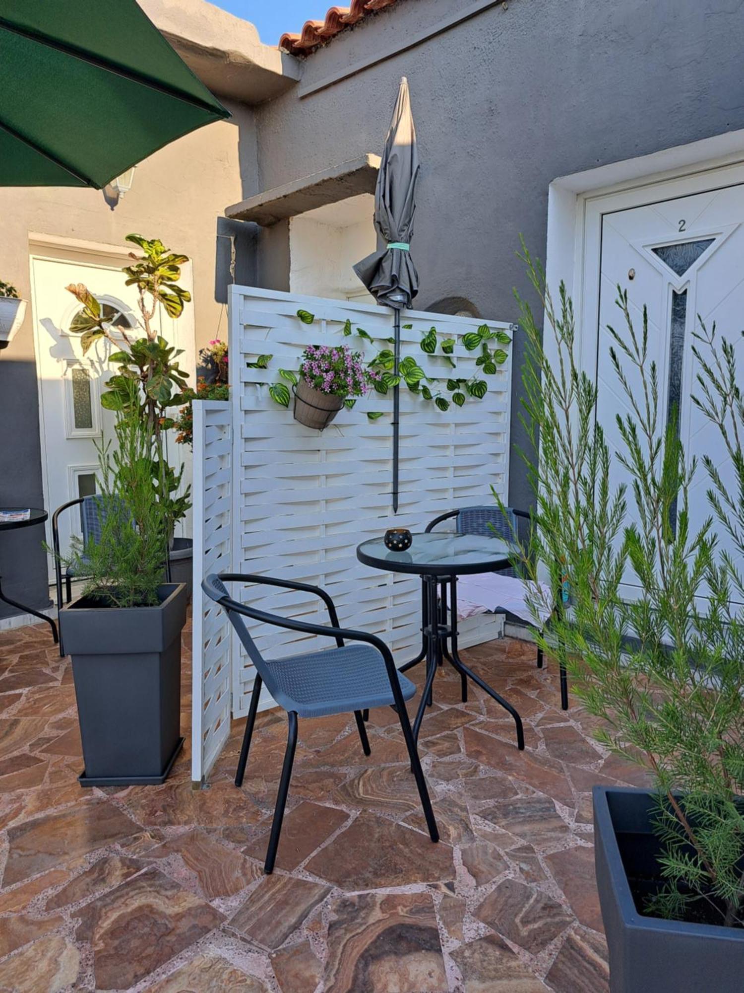 Garden Rooms Pirgos Psilonerou Exteriér fotografie